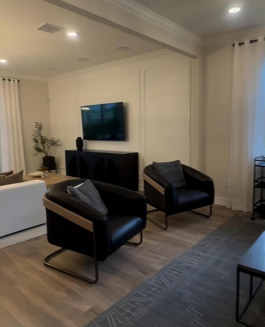 Richmond Hill Guesthouse- Serviced